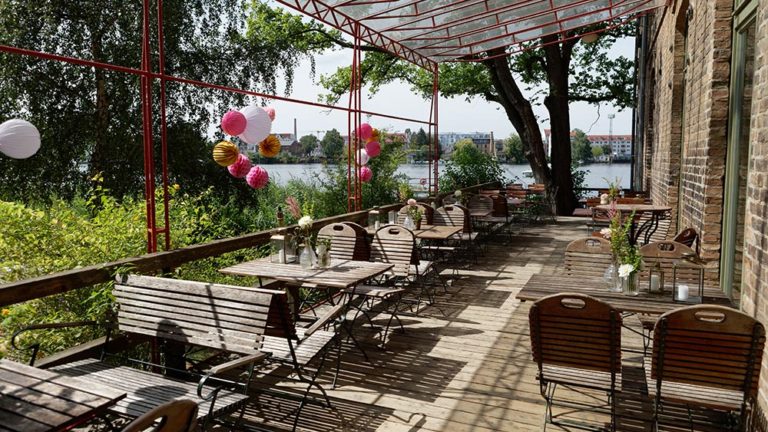 Restaurant Krokodil Der Coepenicker Kommunikationszentrum Flußbad